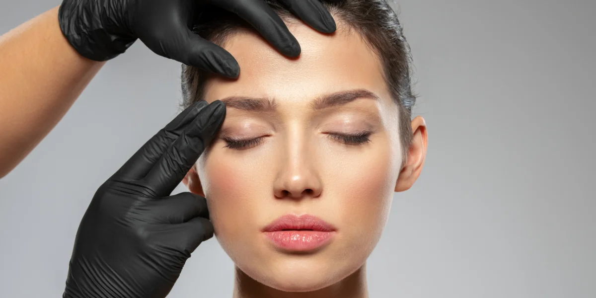 Lifting facial no quirúrgico para un aspecto joven